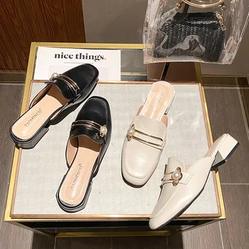 Büyük Boy Kadın Ayakkabı 2023 Yeni Yaz Düşük topuklu Kare Ayak Muller Ayakkabı Kadınlar için Moda Metal Tasarım Düz Topuk Terlik Kızlar
