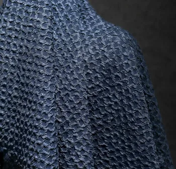 Koyu mavi jakarlı damalı üç boyutlu yaratıcı giyim tasarımcısı kumaş